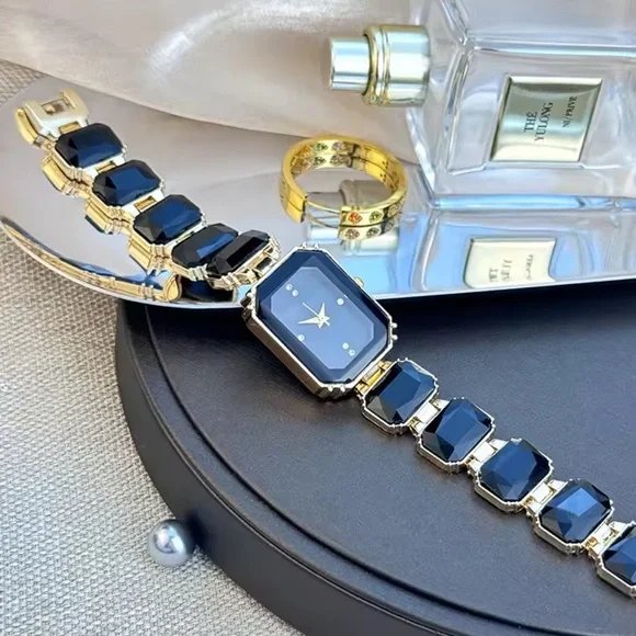 Vintage Classic Black and Gold Women's Watch - Picture 3 of 3